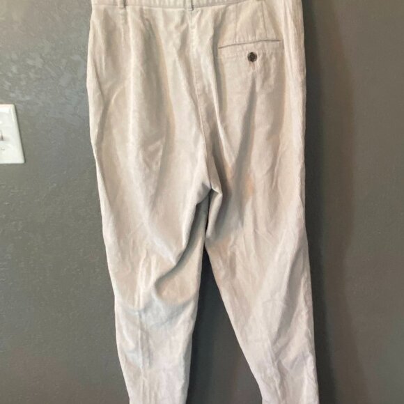 Women's L.L. Bean Corduroy pants - Picture 3 of 4